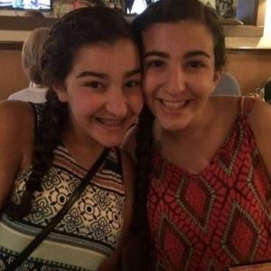 Meet your Posher, Tsambika